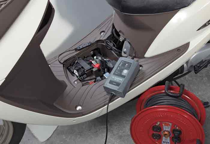 トゥデイaf61 バッテリーｏ型ｓａｅ端子接続 毎日楽チン充電が可能