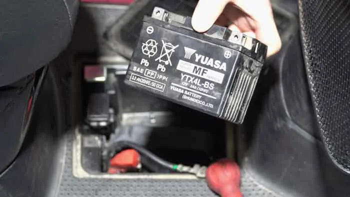 バッテリー新品交換.ベンリー50.エンジン好調.綺麗.始動動画 ベンリィ50】バッテリー交換方法