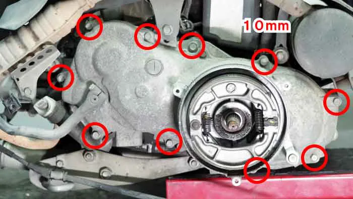 ジャイロX】駆動系オーバーホールの方法｜プーリー[ウェイトローラー